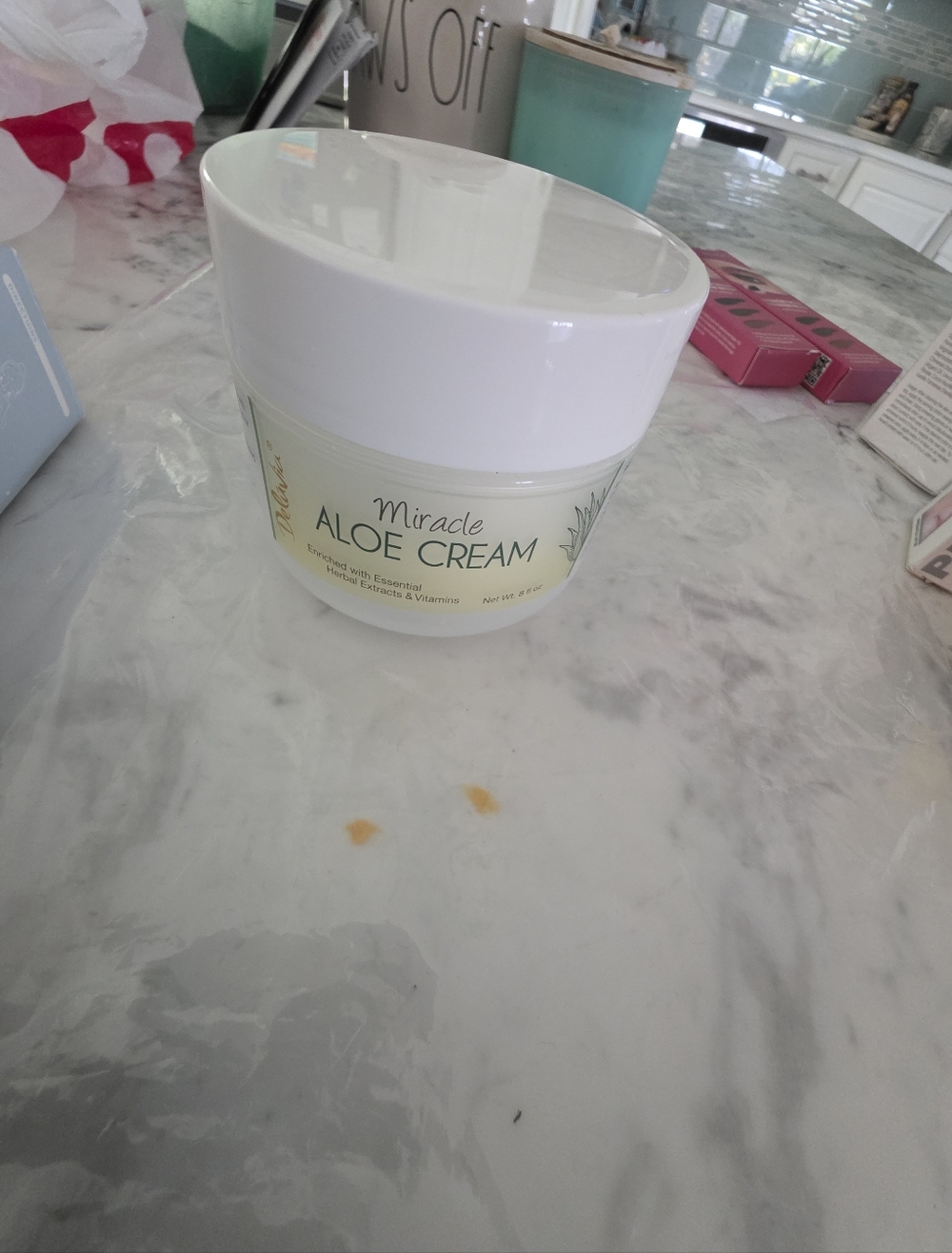 Miracle Aloe Cream - White and Pale Green Moisturizer